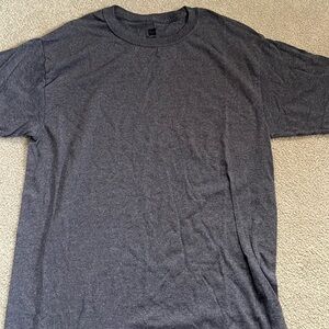 Men’s hanes grey tee shirt size medium